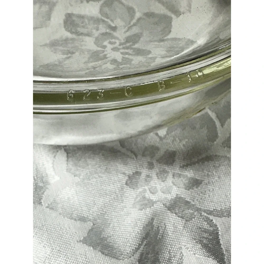 Vintage Pyrex Casserole Dish 1.5qt Glass Silver Filigree Carrier Tape Residue